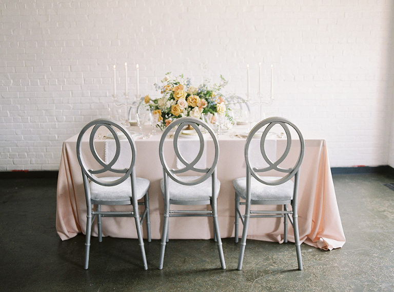 alt="Springtime Pastel Hues Wedding Inspiration Noi Tran Photography"